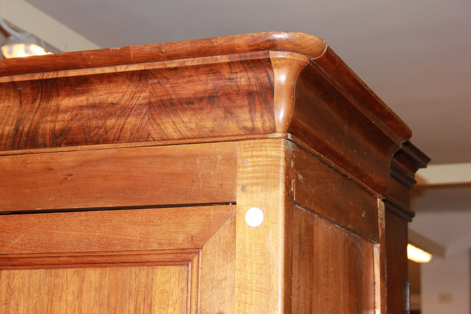 Stipo Credenza Alta Dispensa Francese stile Luigi Filippo in Legno di Noce