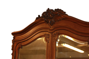 Armoire de style Louis-Philippe avec miroirs à 2 portes en bois de noyer