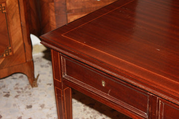 English Mahogany Writing Desk from the 20th Century with Inlay and Drawers