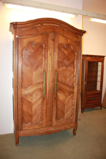 Grand Armoire Française Style Provençal du XVIIIe Siècle