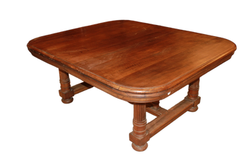 Grande Table Carrée Française du XIXe Siècle en Noyer