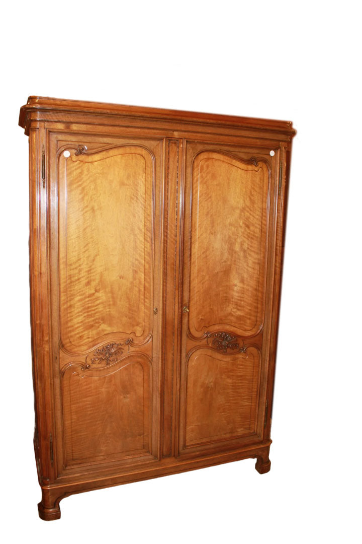 Armoire Française à 2 Portes – Début XXe Siècle – Bois de Noyer – Style Louis-Philippe