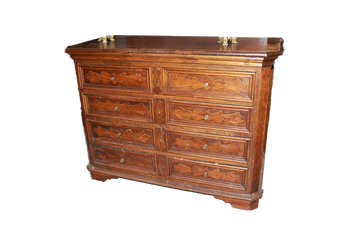 Tuscan chest of drawers from 1600 in walnut wood