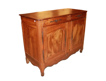 Buffet français 2 portes en noyer de style provençal avec motif sculpté du 19ème siècle