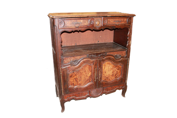 Credenza provenzale del 1700 in legno di noce e radica di noce con 2 ante e vano a giorno impreziosita di intagli