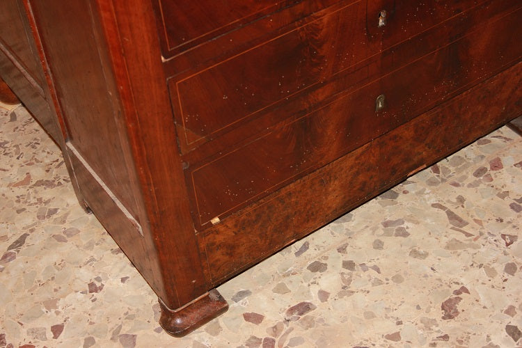 Secretaire Carlo X di metà 1800 in mogano con filetto di intarsio