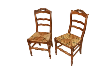 Group of 4 Country Chairs with Rush Seat from the late 1800s