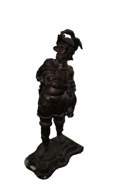 Coppia di antiche sculture in bronzo raffigurante cavalieri