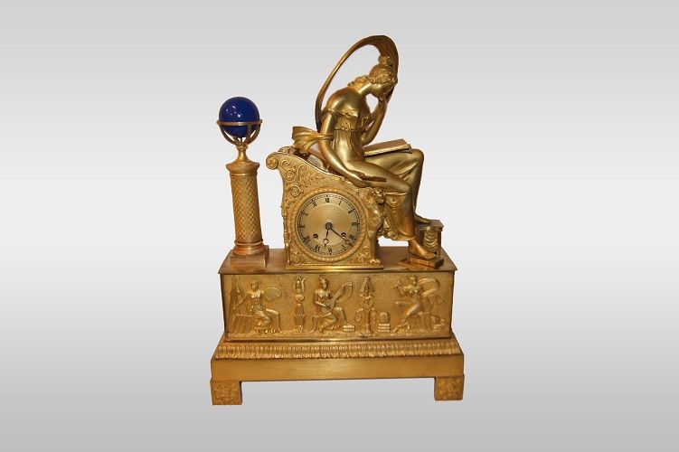 Orologio Impero Antico del 1800 con dama in bronzo dorato francese