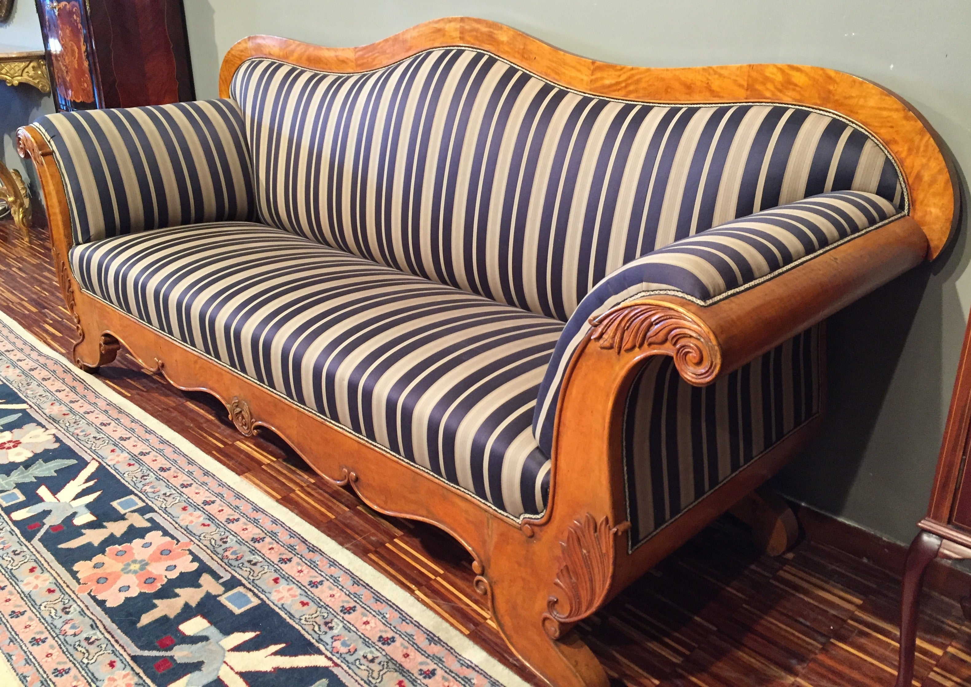 On sale Sofa,Couch,Antik,Biedermeier,Alt,Schwedensofa,Birke